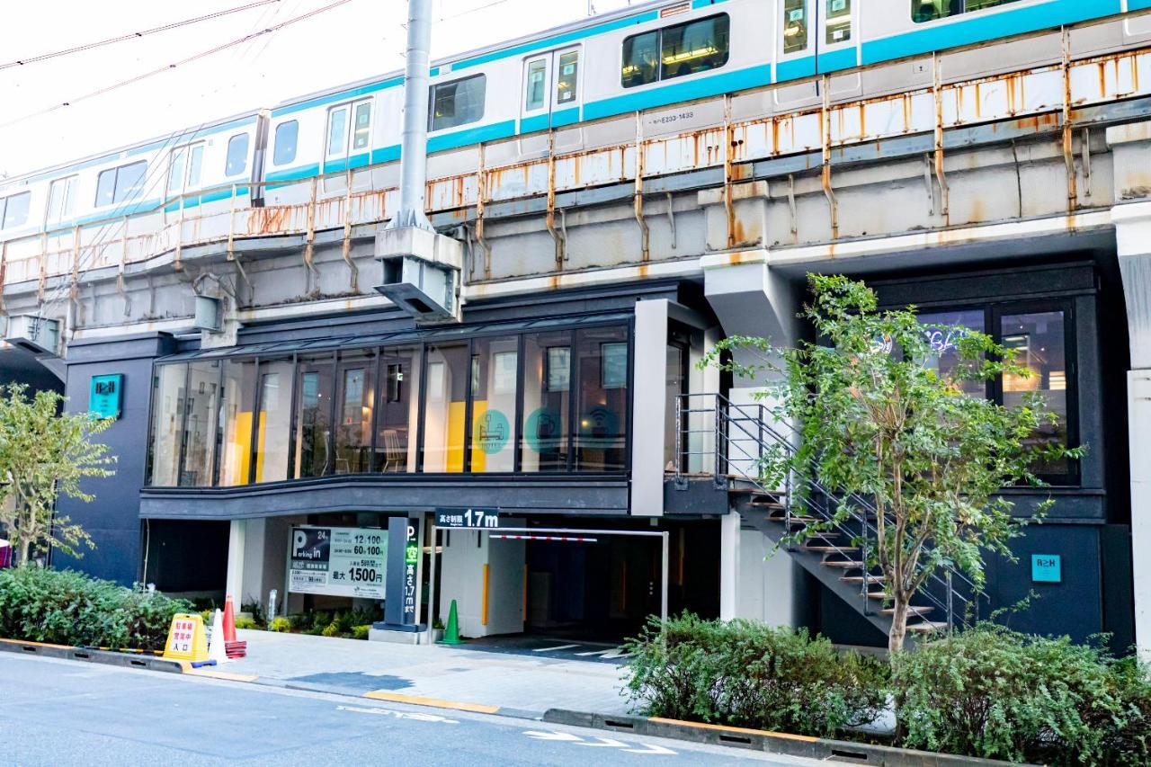 Under Railway Hotel Akihabara Токио Экстерьер фото