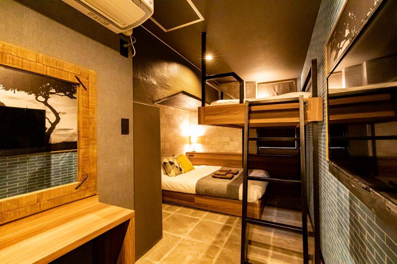 Under Railway Hotel Akihabara Токио Экстерьер фото