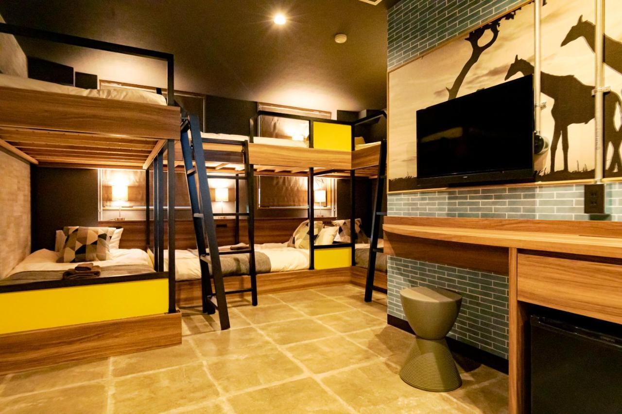 Under Railway Hotel Akihabara Токио Экстерьер фото