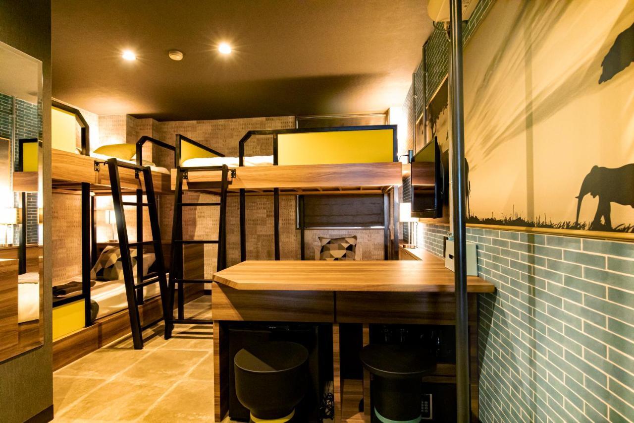 Under Railway Hotel Akihabara Токио Экстерьер фото