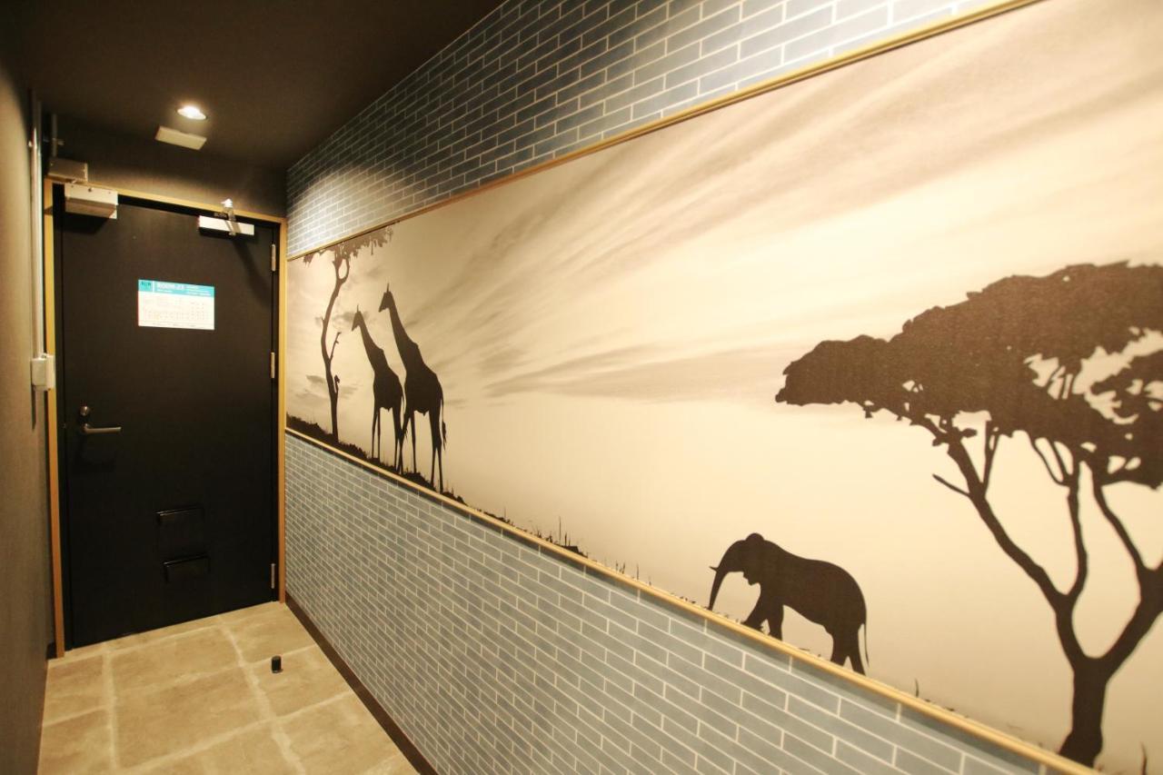 Under Railway Hotel Akihabara Токио Экстерьер фото