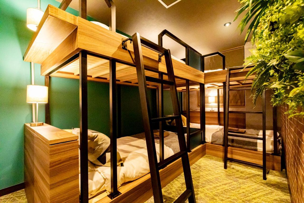 Under Railway Hotel Akihabara Токио Экстерьер фото